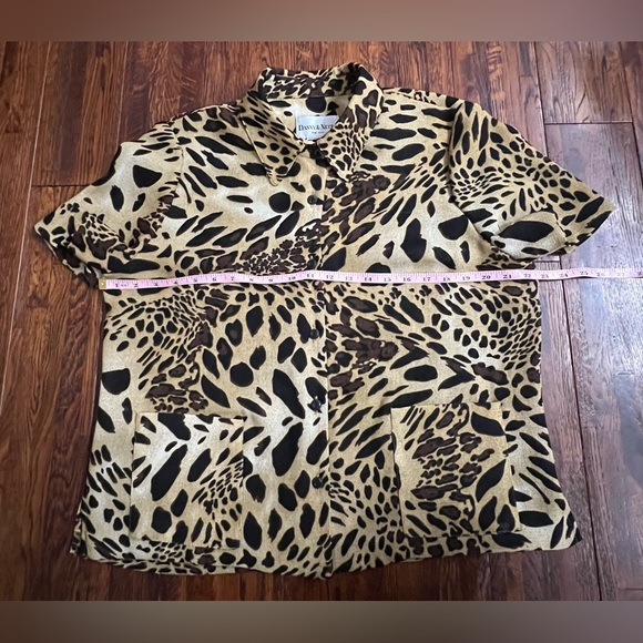 DANNY AND NICOLE Vintage Animal Print Short Sleeve Button Up Blouse in Size 14 - Picture 3 of 5